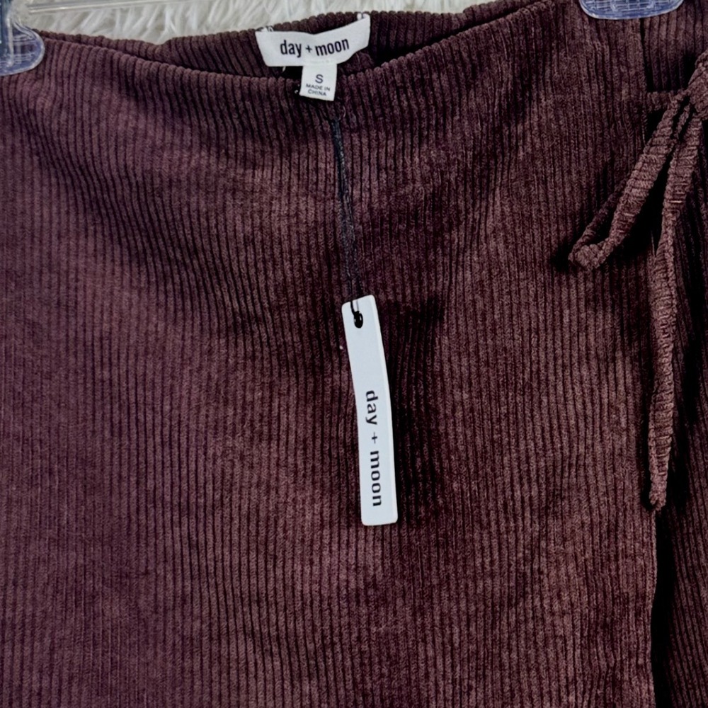 Day + Moon Brown Corduroy Wrap Mini Skort NWT Size S - Picture 5 of 6